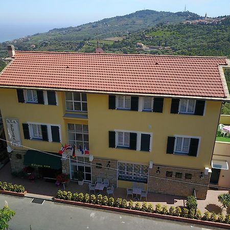 Residence Elvira Diano Marina Exterior foto
